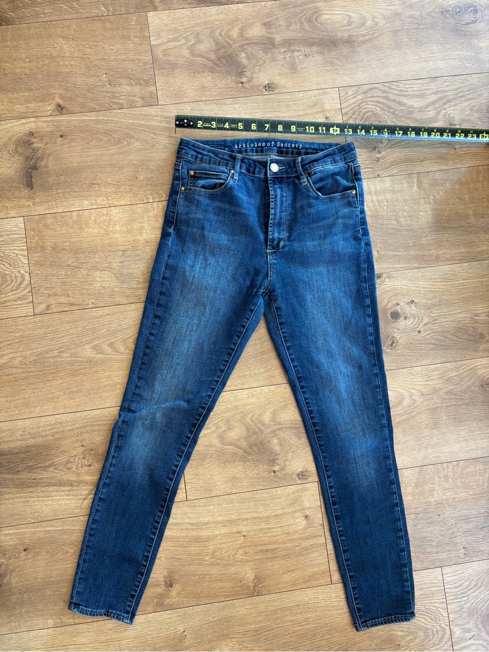 Articles of society . High-Rise Skinny Jeans in Dark Blue